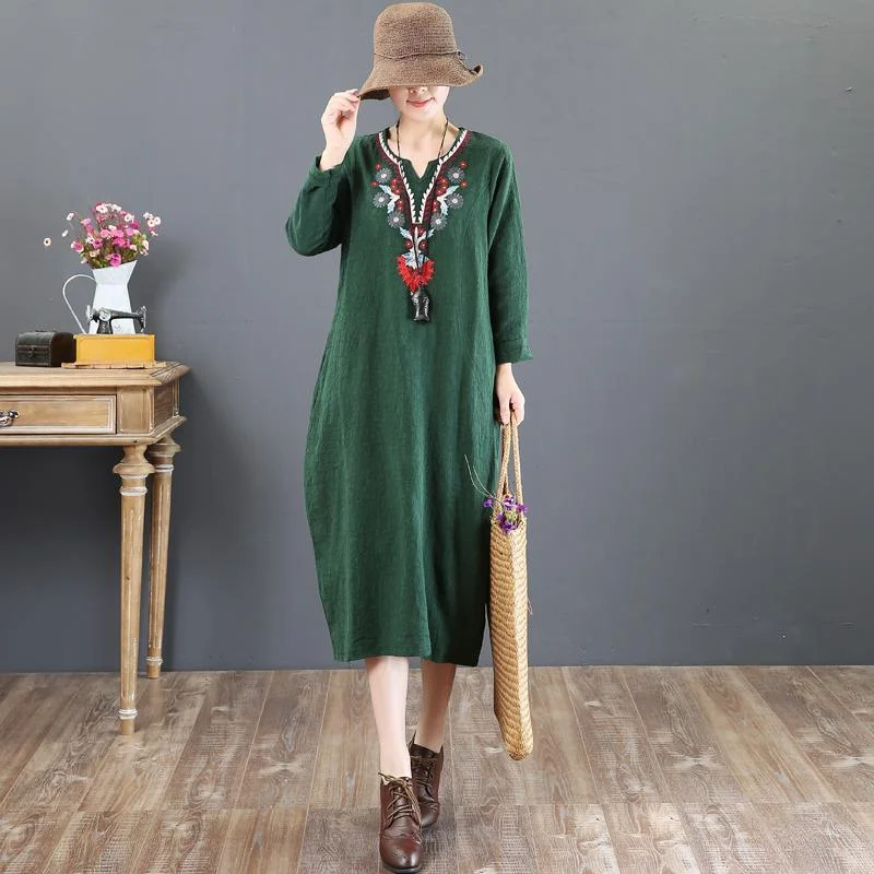 2018 green fall dress Loose fitting linen maxi dress v neck vintage embroidery cotton clothing Comfortable Ruffle Maxi Dress