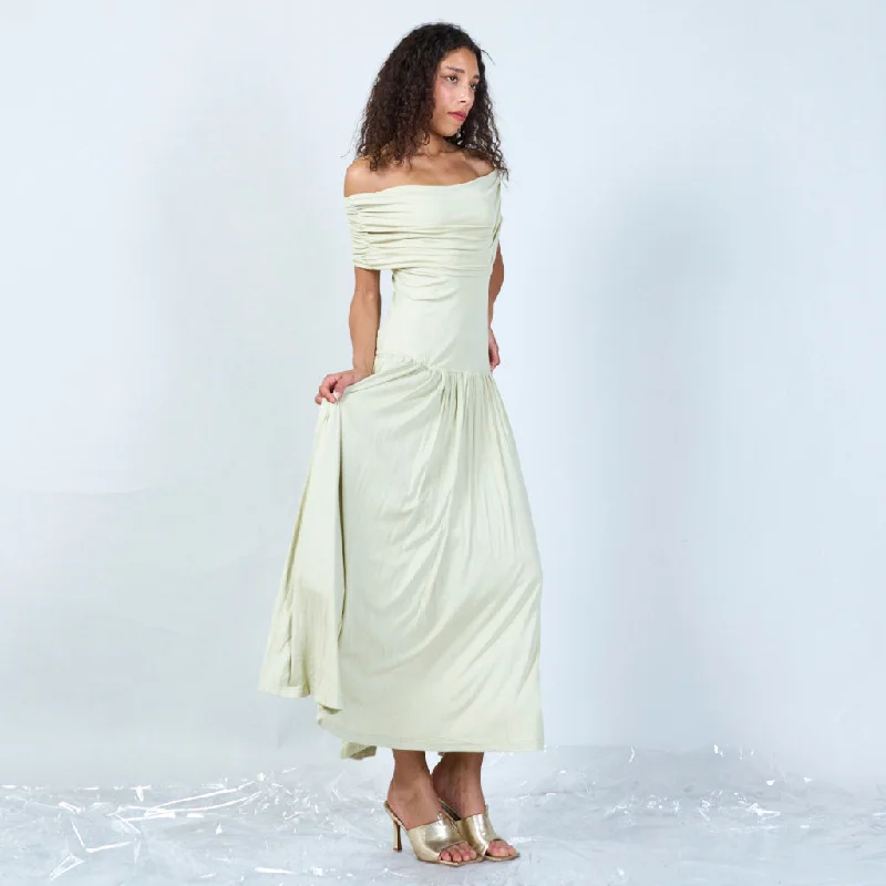 Draped cowl neck maxi dress wholesale Elegant Maxi Dress with Ruffles