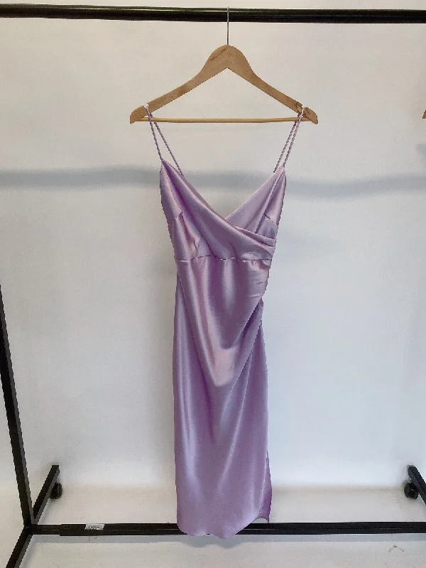 IDS BILLIE GATHERED MIDI DRESS LILAC Comfortable Lace-Up Midi Dress