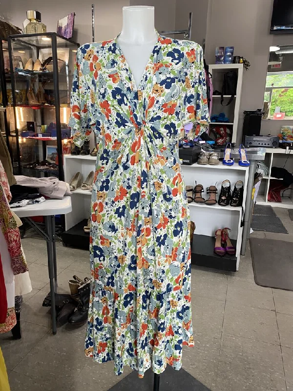 Lauren Ralph Lauren floral midi dress M Stylish Tiered Midi Dress