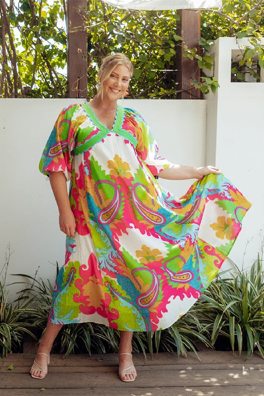 Margot Maxi Dress in London Fashionable Open-Back Maxi Dress