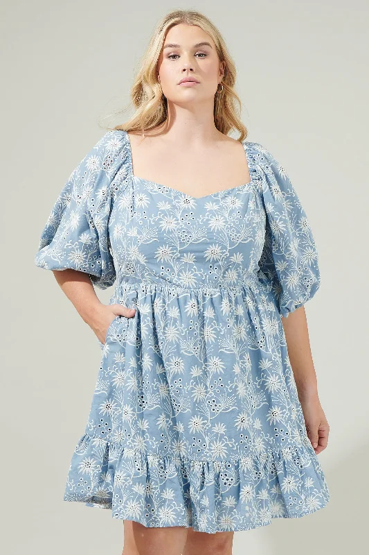 Moonflower Eyelet Evy Sweetheart Mini Dress Curve Classic Floral Print Mini Dress