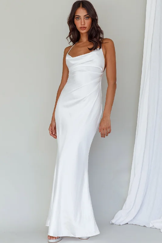 Palma Low Back Strappy Maxi Dress White Trendy Floral Print Maxi Dress