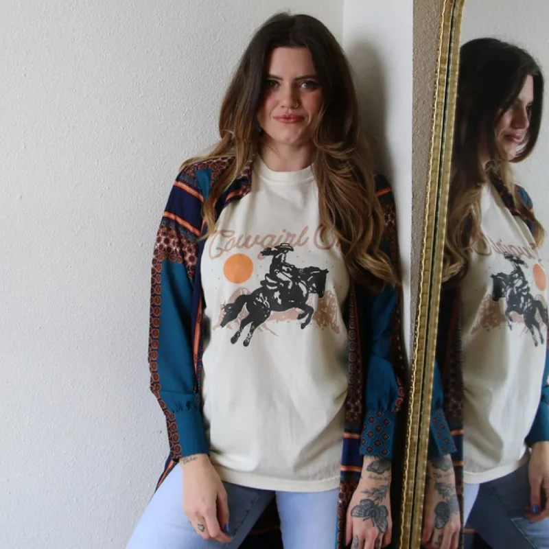 Crazy Consuela Cowgirl On Ivory Tee Seamless Knitted Crochet
