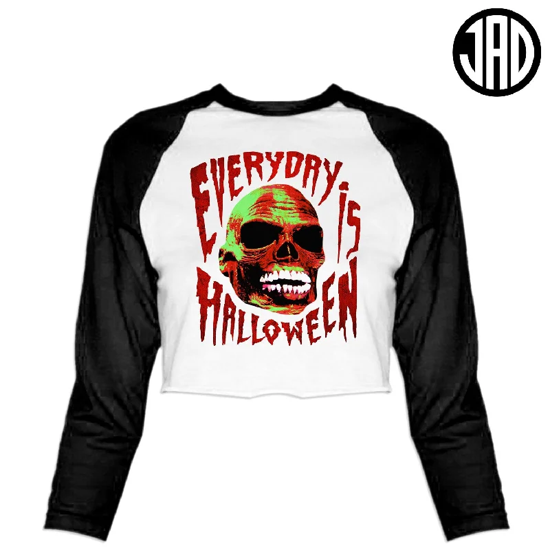 Everyday Is Halloween Skull - Women's Cropped Baseball Tee Notch Collar Peter Pan Collar Cowl Neck