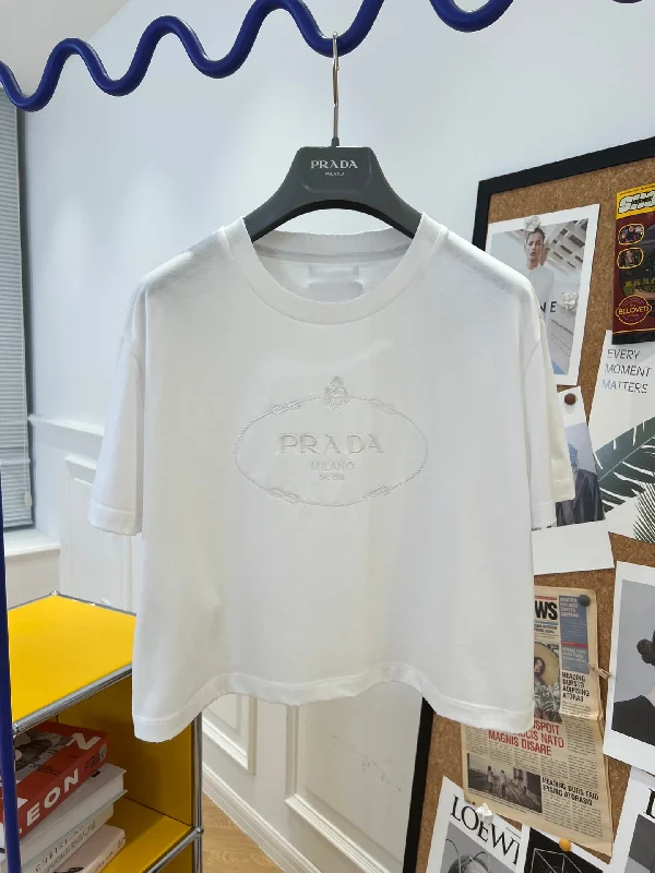 Embroidered white T-shirt Anti-Pilling Machine Wash Handmade