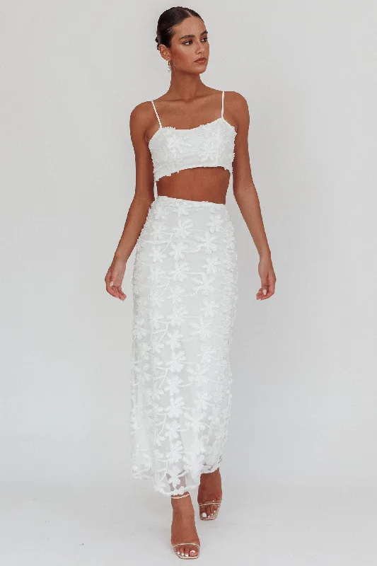 Casi Palm Tree Embroidered Maxi Skirt White athletic skirt fit