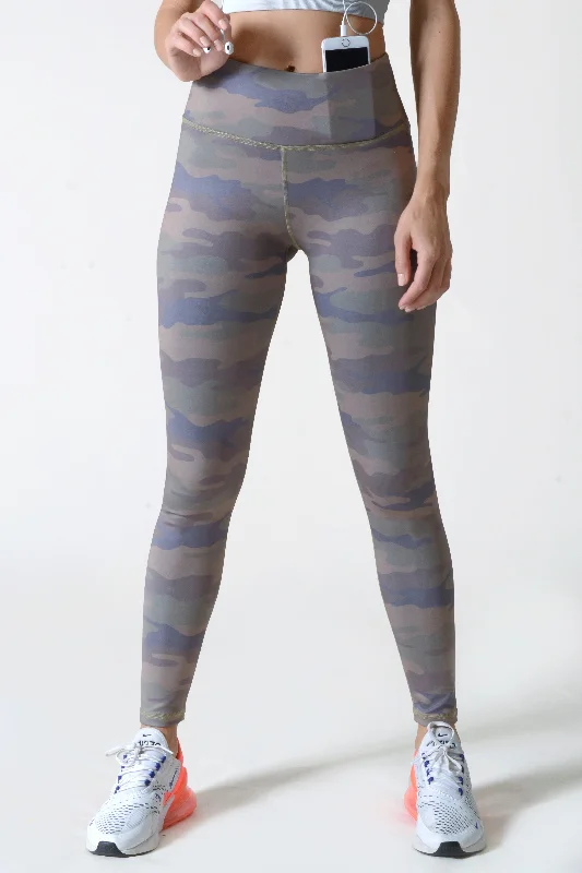 Fade into Camo Active Workout Leggings Trendy Cut-Out Activewear Leggings