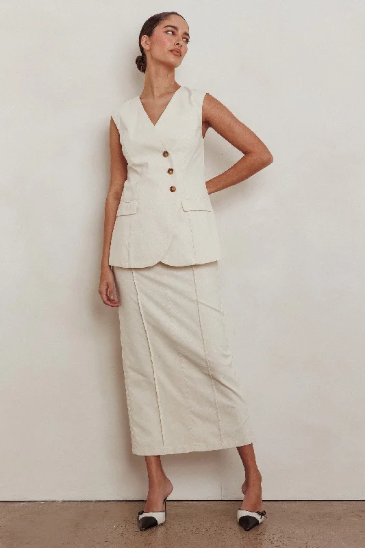 Sweet Treat Column Maxi Skirt Oat leather skirt bold