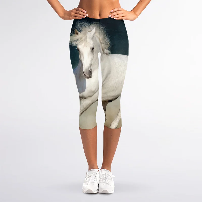 White Stallion Horse Print Women's Capri Leggings Fashionable Quick-Dry Yoga Pants