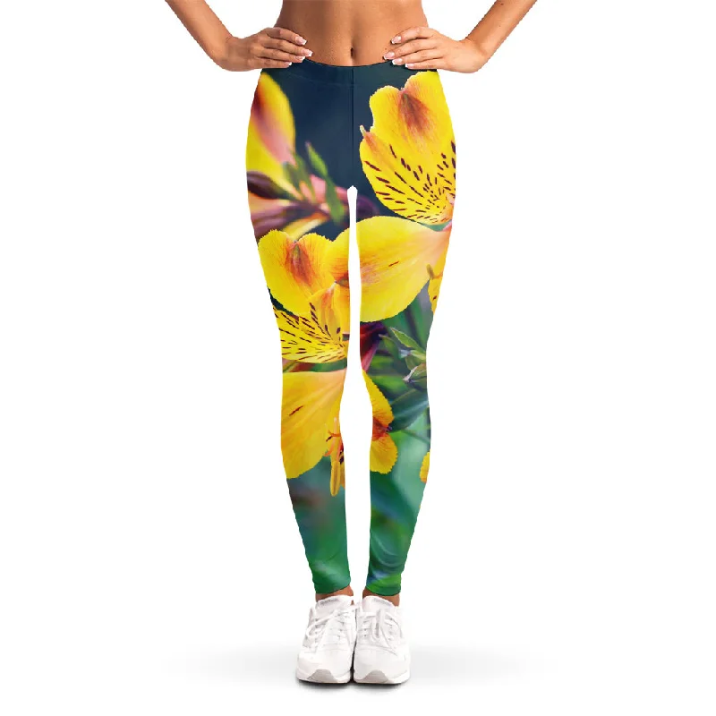 Yellow Alstroemeria Print Women's Leggings Trendy Foil Finish Leggings