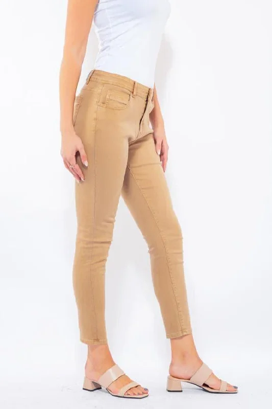 WOMEN'S FASHION COLORED JEANS IN BROWN Trendy Colored Denim Jeans