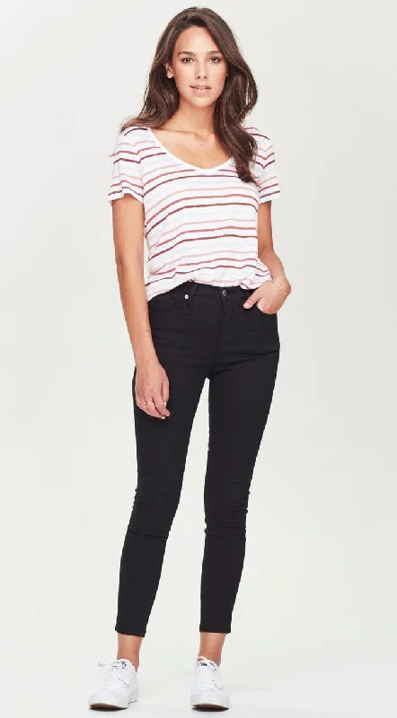 Junkfood Jeans | Veronica Elastic | Black Cozy Relaxed Fit Denim Jeans