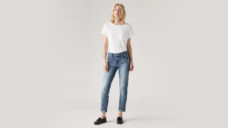 Levi's® Women's Mid-Rise Boyfriend Jeans Chic Double Waistband Jeans